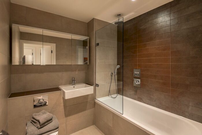 Studio To Rent In Atrium Apartments, West Row, Ladbroke Grove, W10