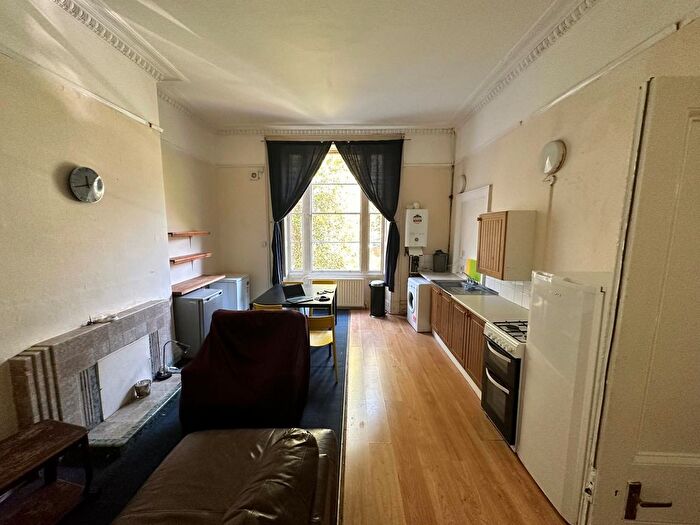 4 Bedroom Flat To Rent In Pembroke Road, Bristol, BS8
