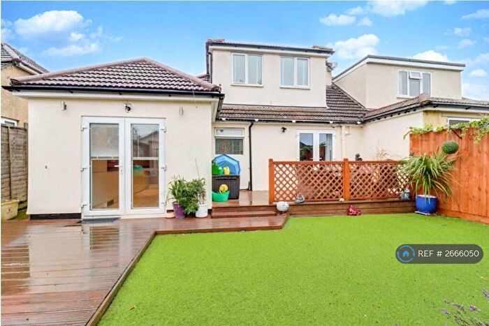 4 Bedroom Semi-Detached House To Rent In Albert Road, Benfleet, SS7