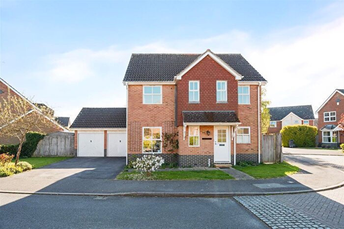 4 Bedroom Detached House For Sale In Sharps Field, Headcorn, Ashford, TN27