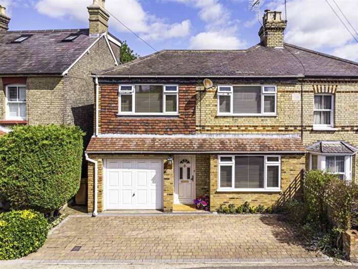 4 Bedroom Semi-Detached House For Sale In Thornton Road, Potters Bar, EN6