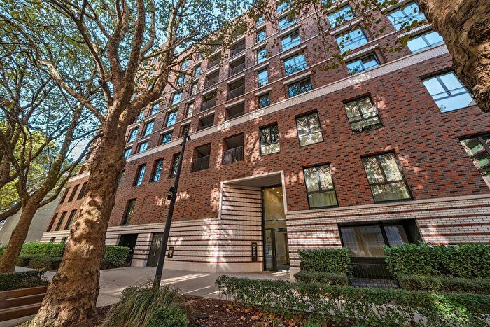 2 Bedroom Property For Sale In Heygate Street, London, SE17