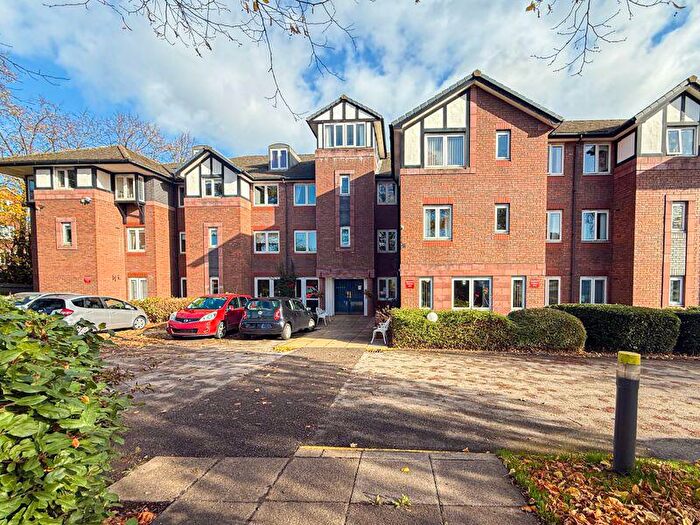 1 Bedroom Flat For Sale In Halewood Road, Woolton, Liverpool, L25