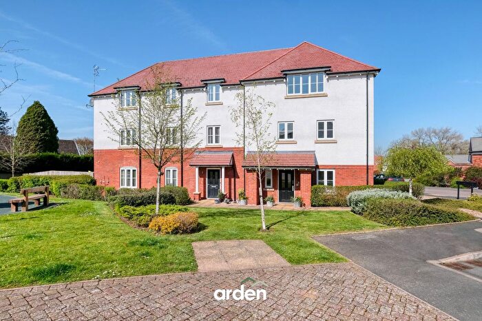 2 Bedroom Flat For Sale In Durrant Mews, Hagley, DY9