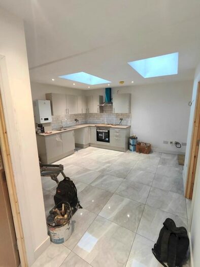 2 Bedroom Flat To Rent In Queens Road, Hastings, TN34