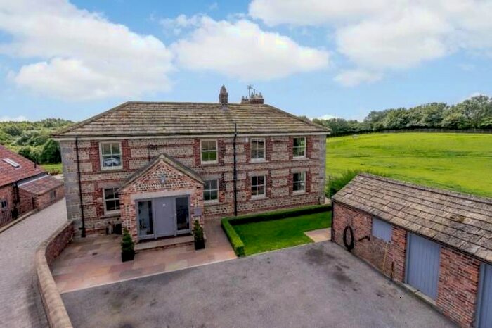 4 Bedroom Farmhouse To Rent In Allerton Park, Knaresborough HG5