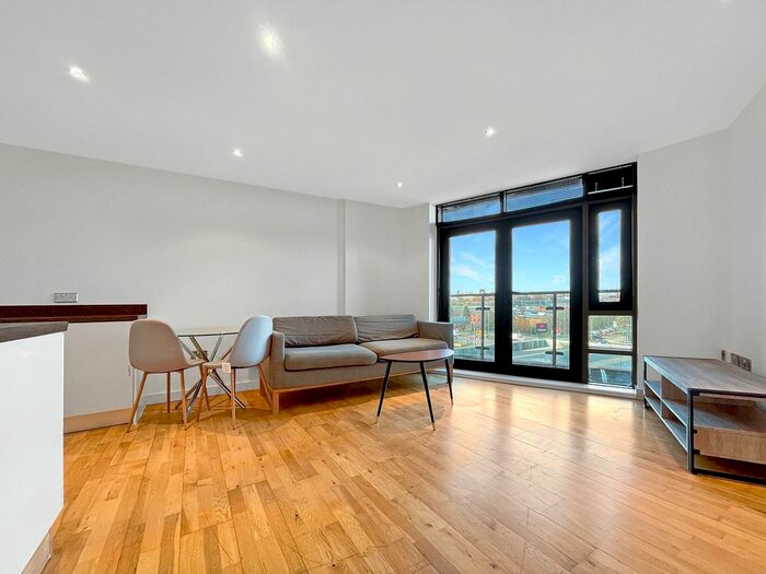 1 Bedroom Flat To Rent In Montague, Gotts Road, Leeds City Centre, LS12