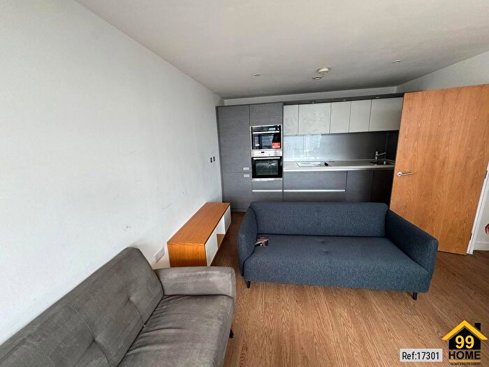 2 Bedroom Flat To Rent In - Regent Square, London, WC1H