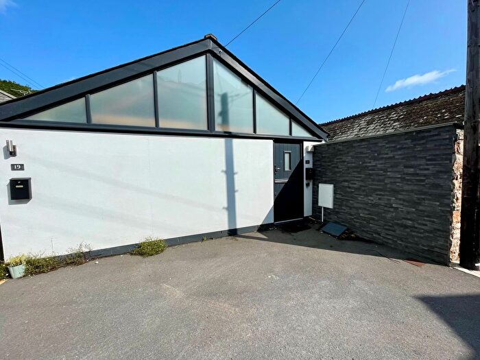 2 Bedroom Semi-Detached Bungalow For Sale In Wellswood, Torquay, TQ1