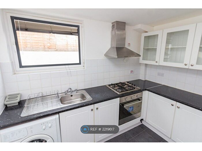 2 Bedroom Maisonette To Rent In Market Parade, South Norwood, SE25