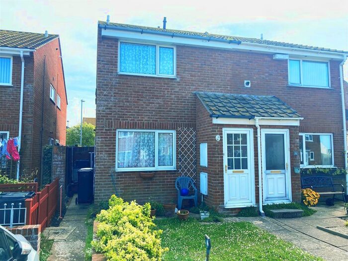 1 Bedroom Terraced House To Rent In Sandpiper Way, Weymouth, DT4
