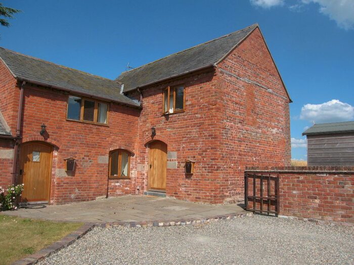 3 Bedroom Barn Conversion To Rent In Queens Head, Oswestry SY11