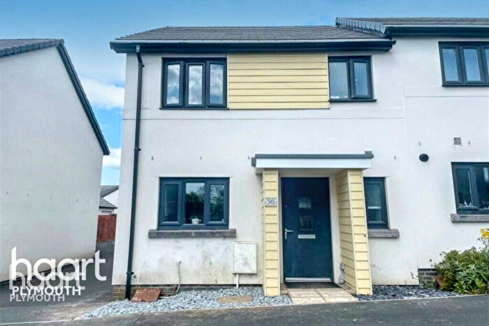 3 Bedroom Terraced House For Sale In Kilmar Street, Plymouth, PL9