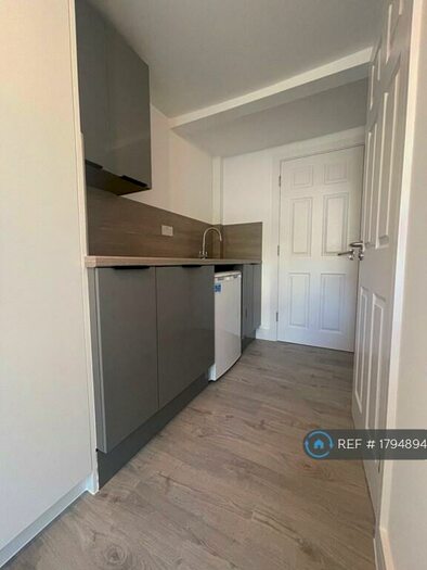 Studio To Rent In Lordship Lane, London, N22