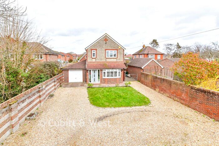 3 Bedroom Detached House For Sale In Main Road, Emsworth, Hampshire, PO10