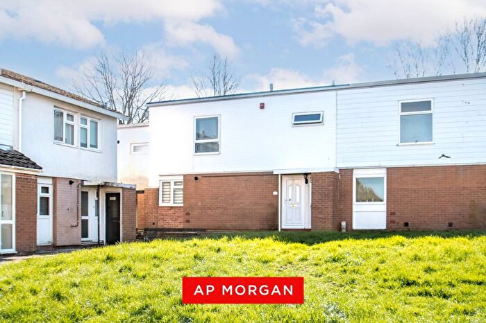 3 Bedroom Terraced House For Sale In Chaddesley Close, Lodge Park, Redditch, Worcestershire, B98