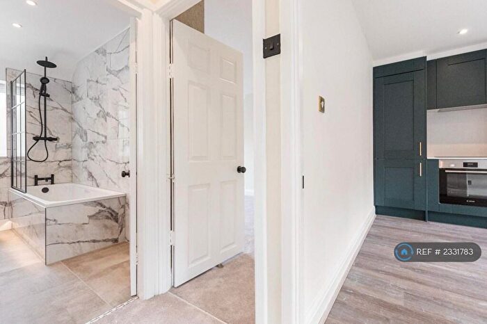 2 Bedroom Flat To Rent In Beverley Gardens, Wembley, HA9