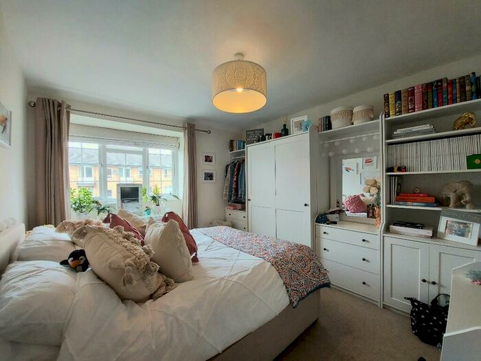 2 Bedroom Apartment To Rent In Mulgrave Road, Sutton, Surrey, SM2