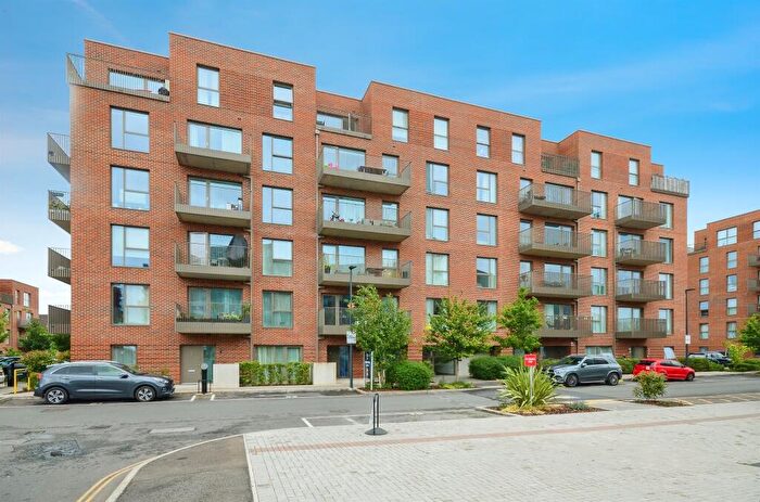 1 Bedroom Flat For Sale In Hargrave Drive, Harrow, HA1