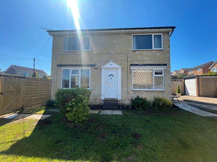 3 Bedroom Detached House To Rent In Sandholme Drive, Burley In Wharfedale, Ilkley, West Yorkshire, LS29