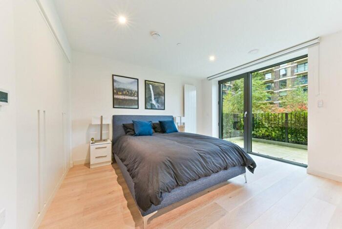 Apartment To Rent In John Cabot House, Royal Wharf, London, E16