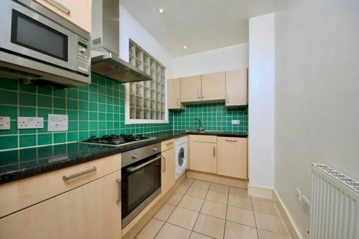 2 Bedroom Flat To Rent In Brunswick Rd, Ealing, W5