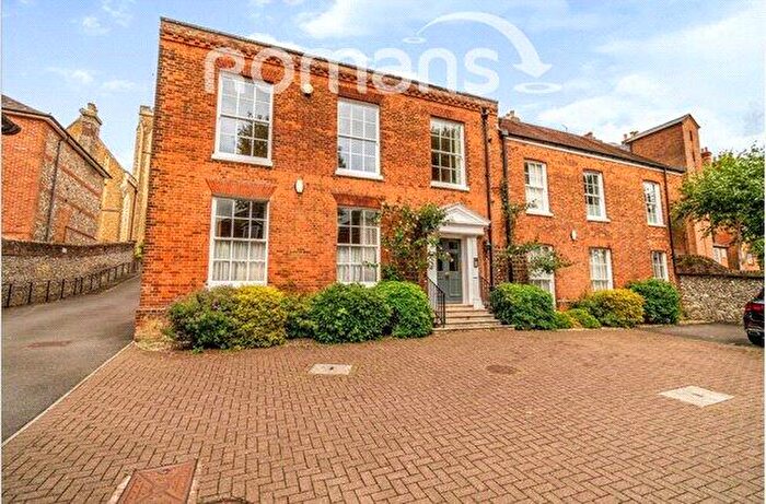2 Bedroom Flat To Rent In Albion Place, Winchester, SO23