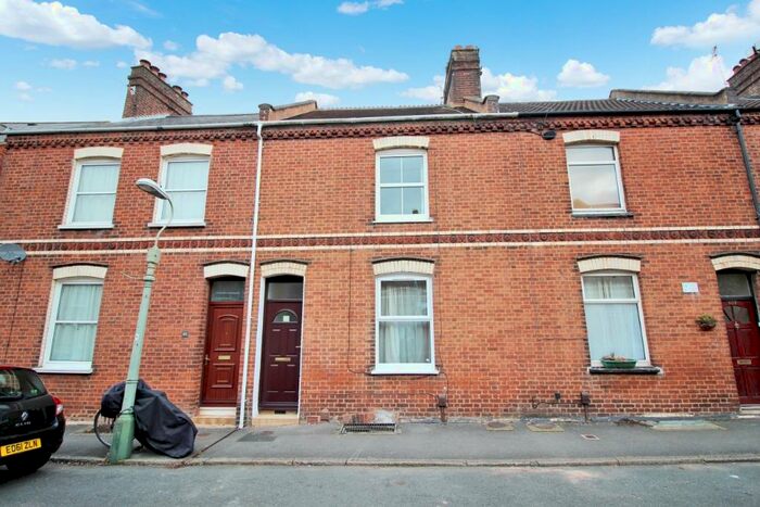 4 Bedroom Terraced House To Rent In Portland Street, Newtown, Exeter, EX1