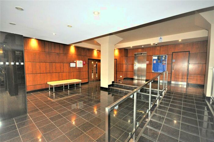 1 Bedroom Apartment To Rent In Farnsby Street, Swindon, Wiltshire, SN1