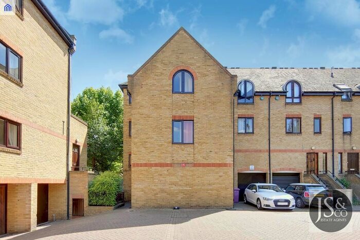 5 Bedroom End Of Terrace House To Rent In Welland Mews, Kennet Street, Wapping, London, London, E1W