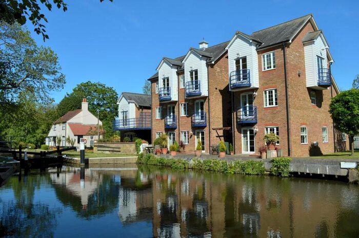 2 Bedroom Apartment To Rent In Whittets Ait Jessamy Road, Weybridge, KT13