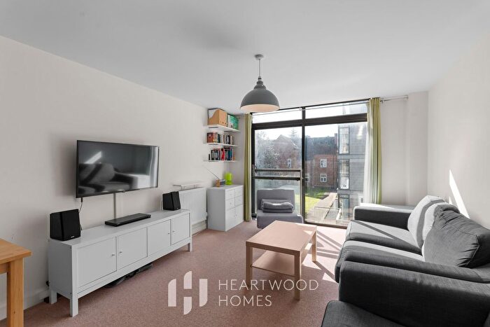 1 Bedroom Flat For Sale In % Shared Ownership - Whitley Court, Hatfield Road, St. Albans, AL1