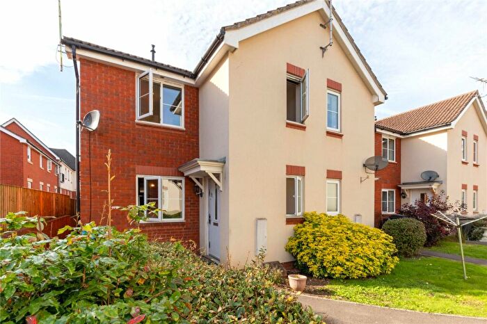 2 Bedroom End Of Terrace House To Rent In Mallard Close, Speedwell, Bristol, BS5