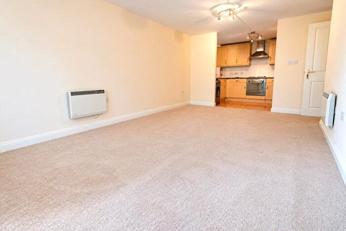 2 Bedroom Apartment To Rent In Squires Court, Bedminster, Bristol, BS3