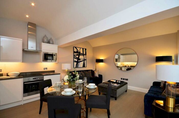 2 Bedroom Bungalow To Rent In Wharf Road, Guildford, GU1