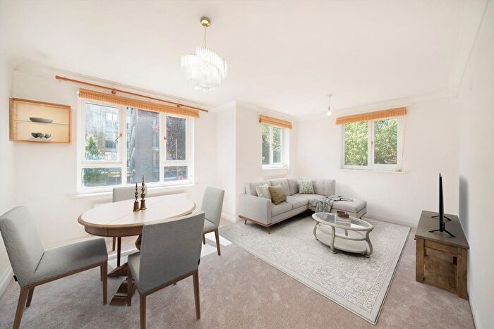 2 Bedroom Flat For Sale In Cortis Road, London, SW15