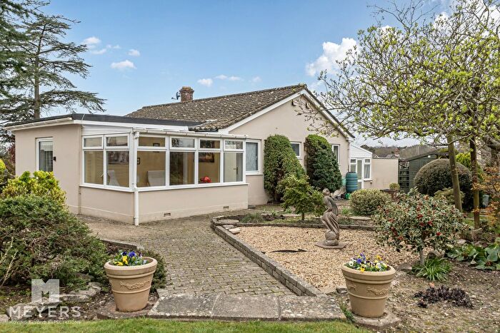 3 Bedroom Detached House For Sale In Sydney Road, Broadstone, BH18