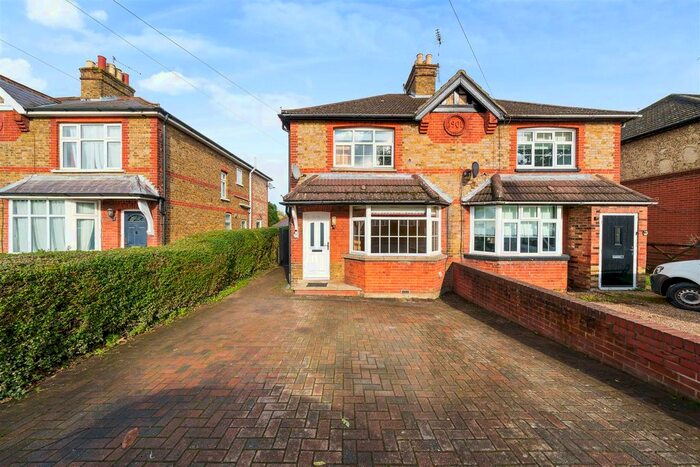 3 Bedroom Property To Rent In Send Road, Send, Woking, GU23