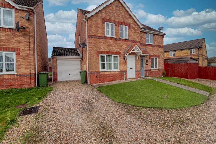 3 Bedroom Semi-Detached House To Rent In Bedford Way, Scunthorpe, DN15