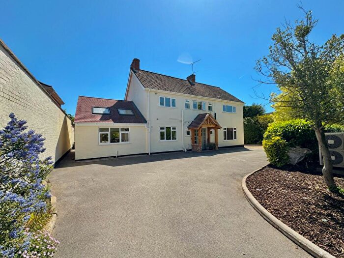 4 Bedroom Detached House For Sale In Old Forge Road, Fenny Drayton, CV13