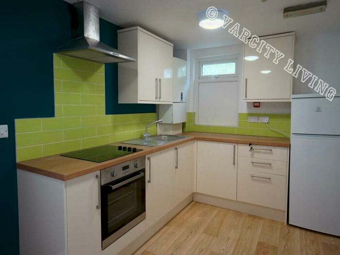 7 Bedroom House To Rent In Bryn Teg Terrace, Bangor, Gwynedd, LL57