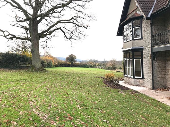 4 Bedroom Farmhouse To Rent In Bourne Lane, Bristol, BS40