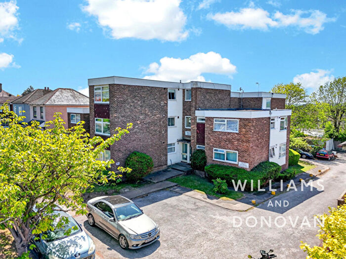 2 Bedroom Flat For Sale In Galaxie Lodge, High Road, South Benfleet, SS7