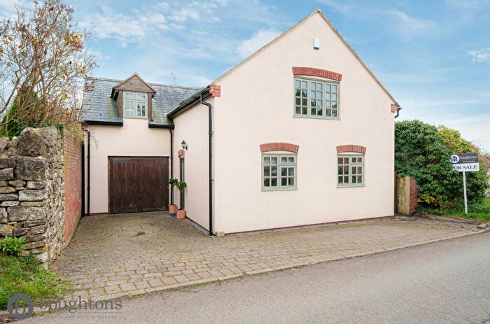 4 Bedroom Detached House For Sale In Wappenham Road, Helmdon, NN13