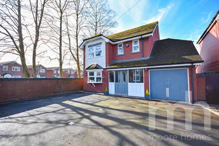 4 Bedroom Detached House For Sale In Highfield Road, Poynton, SK12