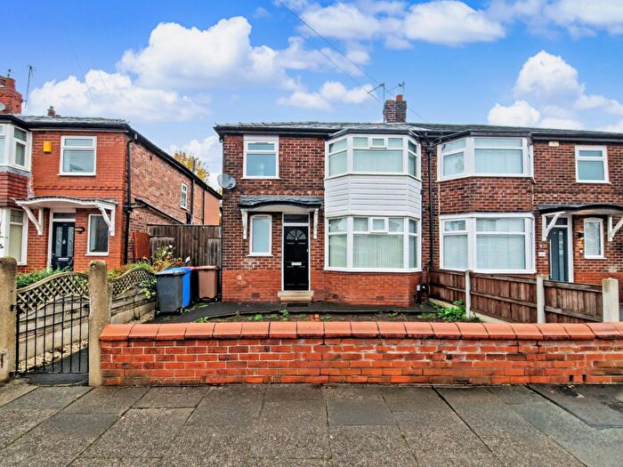 3 Bedroom Semi-Detached House To Rent In Lichfield Drive, Swinton, M27
