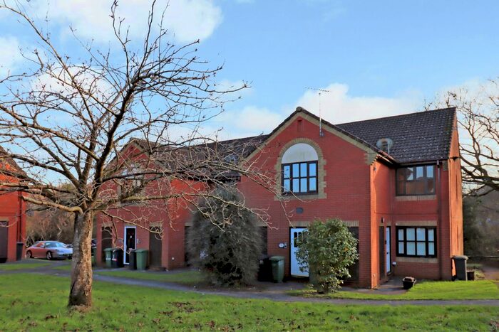 1 Bedroom Flat To Rent In Hedge End, Southampton, SO30