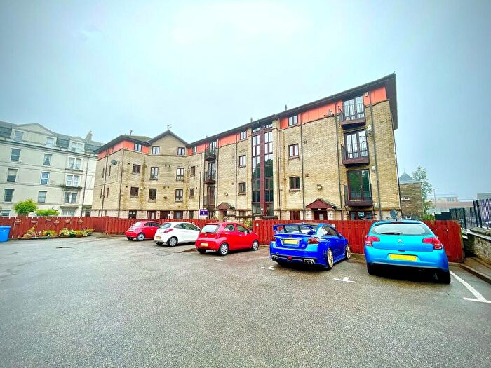 2 Bedroom Flat To Rent In Baxter Park Terrace, Dundee, DD4