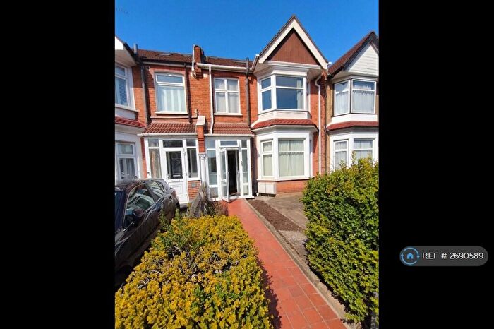 2 Bedroom Maisonette To Rent In Pinner Road, Harrow, HA1