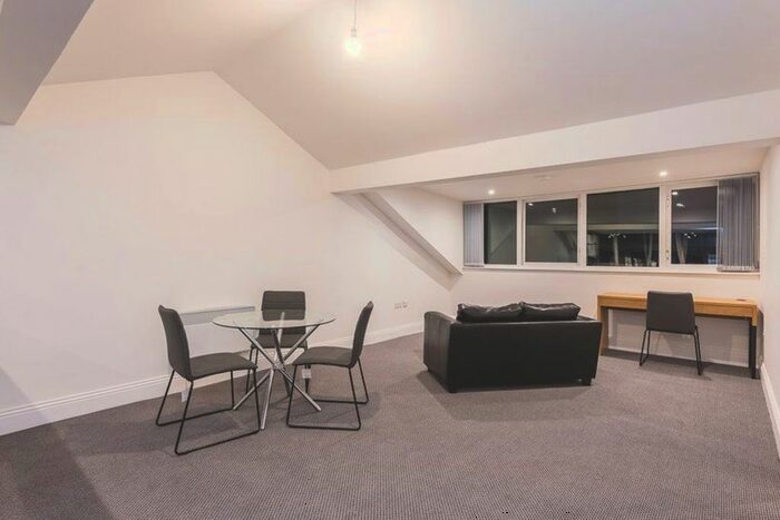 1 Bedroom Flat To Rent In Blenheim Terrace, Leeds, LS2